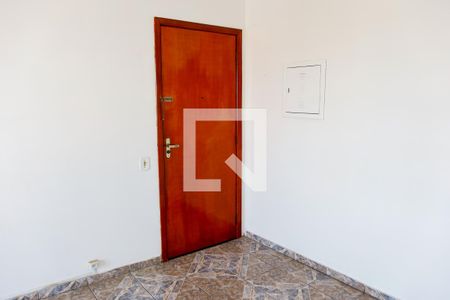 Sala de apartamento para alugar com 2 quartos, 55m² em Km 18, Osasco