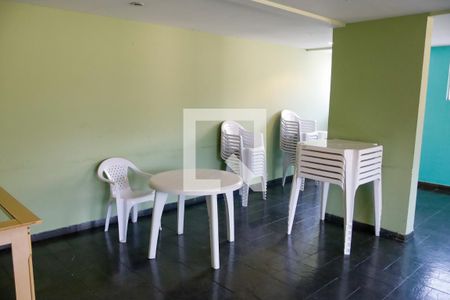 Apartamento para alugar com 55m², 2 quartos e 1 vagaÁrea comum - Salão de festas