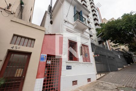 Studio para alugar com 20m², 1 quarto e sem vaga Studio para alugar com 20m², 1 quarto e sem vagaFachada