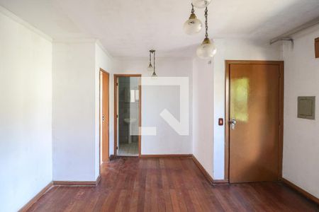 Sala de casa para alugar com 2 quartos, 400m² em Medianeira, Porto Alegre