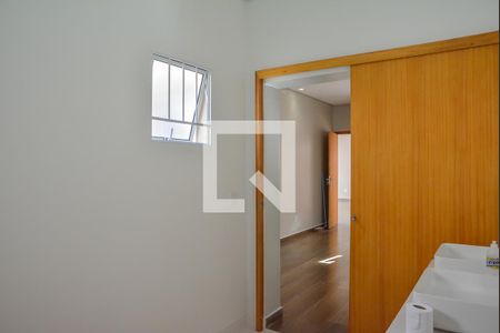 Casa à venda com 400m², 5 quartos e 4 vagasBanheiro da Suíte 2