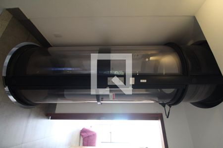 Casa de condomínio para alugar com 250m², 4 quartos e 1 vaga Casa de condomínio para alugar com 250m², 4 quartos e 1 vagaElevador