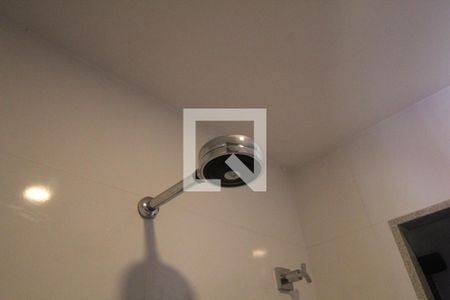 Casa de condomínio para alugar com 250m², 4 quartos e 1 vaga Casa de condomínio para alugar com 250m², 4 quartos e 1 vagaBanheiro da suíte 3