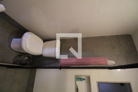 Casa de condomínio para alugar com 250m², 4 quartos e 1 vaga Casa de condomínio para alugar com 250m², 4 quartos e 1 vagaBanheiro da Suíte 4