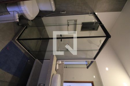 Casa de condomínio para alugar com 250m², 4 quartos e 1 vaga Casa de condomínio para alugar com 250m², 4 quartos e 1 vagaBanheiro da Suíte 1