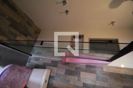 Casa de condomínio para alugar com 250m², 4 quartos e 1 vaga Casa de condomínio para alugar com 250m², 4 quartos e 1 vagaBanheiro da suíte 3