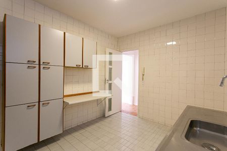Apartamento à venda com 98m², 2 quartos e 1 vaga Apartamento à venda com 98m², 2 quartos e 1 vagaCozinha