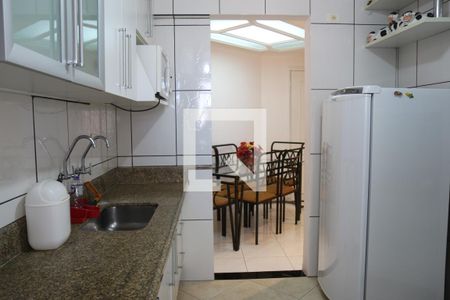Apartamento para alugar com 80m², 3 quartos e 1 vagaCozinha 