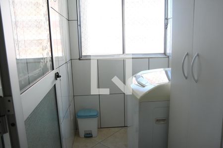 Apartamento para alugar com 80m², 3 quartos e 1 vagaÁrea de Serviço