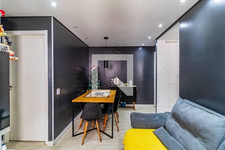 Sala de apartamento para alugar com 2 quartos, 45m² em Jardim do Lago, São Paulo