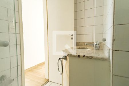 Apartamento à venda com 60m², 3 quartos e 1 vaga Apartamento à venda com 60m², 3 quartos e 1 vagaBanheiro