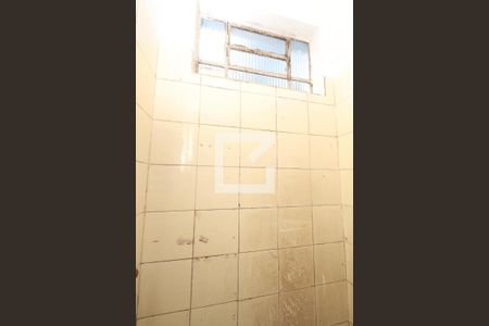 Banheiro de casa para alugar com 1 quarto, 125m² em Jardim Santa Adélia, São Paulo