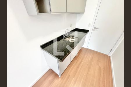 Sala/Cozinha de kitnet/studio à venda com 1 quarto, 28m² em Parada Inglesa, São Paulo