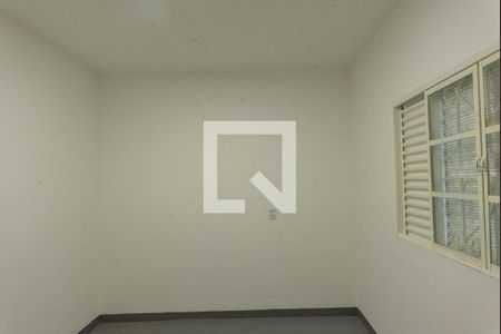 Casa à venda com 201m², 4 quartos e 2 vagas Casa à venda com 201m², 4 quartos e 2 vagasCasa 2- Quarto 1