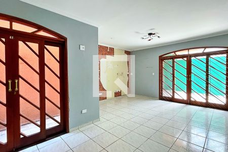 Sala de casa para alugar com 5 quartos, 278m² em Jardim Zaira, Guarulhos