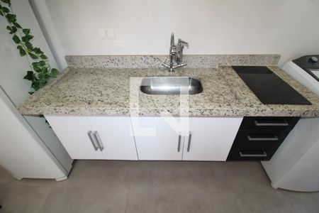 Sala / Cozinha de apartamento para alugar com 1 quarto, 30m² em Carandiru, São Paulo