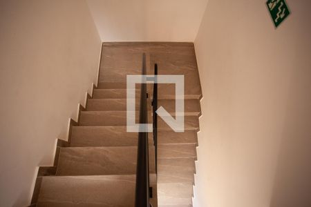 Apartamento para alugar com 30m², 1 quarto e sem vagaEscada