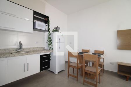 Sala / Cozinha de apartamento para alugar com 1 quarto, 30m² em Carandiru, São Paulo