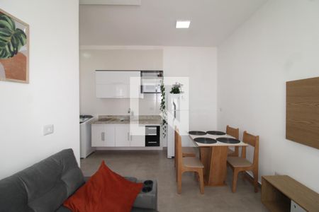 Sala / Cozinha de apartamento para alugar com 1 quarto, 30m² em Carandiru, São Paulo