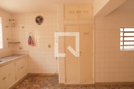 Casa à venda com 165m², 3 quartos e 3 vagasCozinha