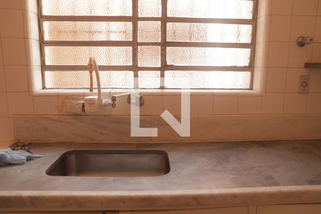 Casa à venda com 165m², 3 quartos e 3 vagasCozinha