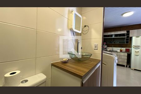 Casa para alugar com 58m², 2 quartos e 2 vagasBanheiro