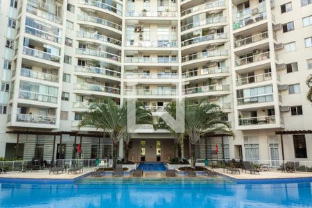 Apartamento para alugar com 77m², 2 quartos e 2 vagas Apartamento para alugar com 77m², 2 quartos e 2 vagasÁrea comum - Piscina