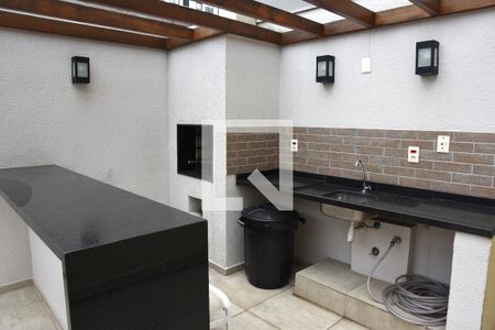 Apartamento para alugar com 33m², 2 quartos e sem vagaÁrea comum - Churrasqueira