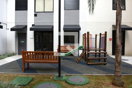 Apartamento para alugar com 33m², 2 quartos e sem vagaÁrea comum - Playground