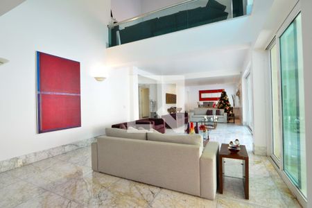 Casa à venda com 3 quartos, 410m² em Belvedere, Belo Horizonte