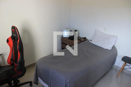 Casa de condomínio à venda com 250m², 3 quartos e 4 vagasQuarto 2