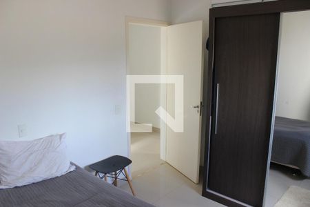 Casa de condomínio à venda com 250m², 3 quartos e 4 vagasQuarto 2