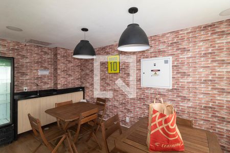 Apartamento à venda com 42m², 2 quartos e sem vaga Apartamento à venda com 42m², 2 quartos e sem vagaBoteco