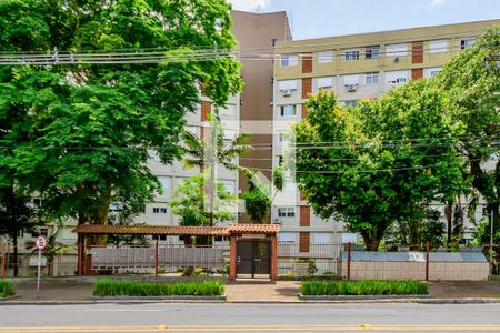 Apartamento para alugar com 56m², 2 quartos e 1 vaga Apartamento para alugar com 56m², 2 quartos e 1 vagaFachada
