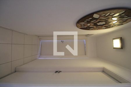 Apartamento à venda com 75m², 2 quartos e 1 vaga Apartamento à venda com 75m², 2 quartos e 1 vagaCorredor