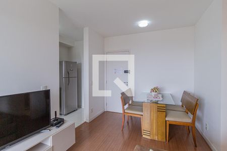 Sala de apartamento para alugar com 2 quartos, 62m² em Industrial Autonomistas, Osasco