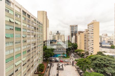 Sala - Vista de apartamento à venda com 3 quartos, 128m² em Santa Cecília, São Paulo