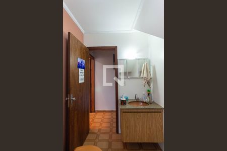 Casa à venda com 156m², 3 quartos e 1 vagaLavabo