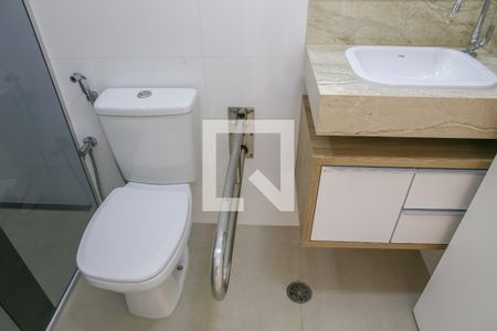 Banheiro Inferior de casa para alugar com 2 quartos, 128m² em Vila Anglo Brasileira, São Paulo