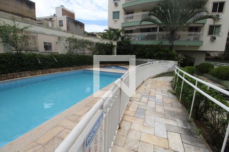 Apartamento à venda com 65m², 2 quartos e 1 vagaÁrea comum - Piscina