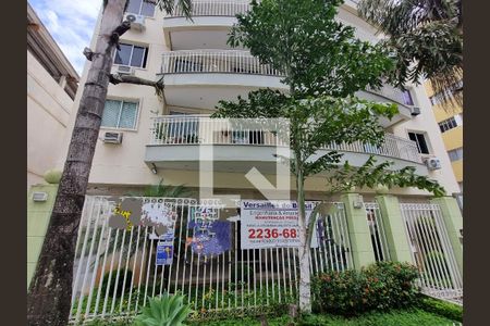 Apartamento à venda com 65m², 2 quartos e 1 vagaFachada