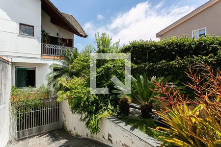 Casa à venda com 218m², 3 quartos e 6 vagasFachada