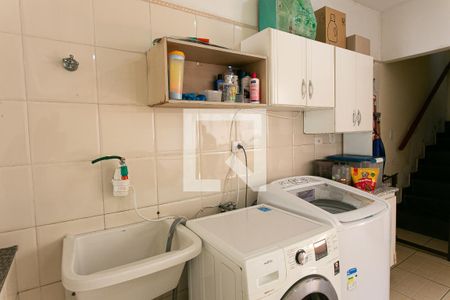 Casa à venda com 218m², 3 quartos e 6 vagasÁrea de Serviço