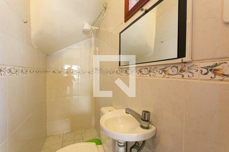 Casa à venda com 218m², 3 quartos e 6 vagasBanheiro de Serviço