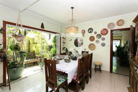 Casa à venda com 218m², 3 quartos e 6 vagasCopa 