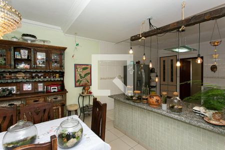 Casa à venda com 218m², 3 quartos e 6 vagasCopa e Cozinha