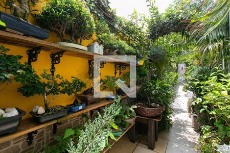 Casa à venda com 218m², 3 quartos e 6 vagasCorredor