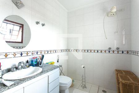 Casa à venda com 218m², 3 quartos e 6 vagasBanheiro da Suíte 2