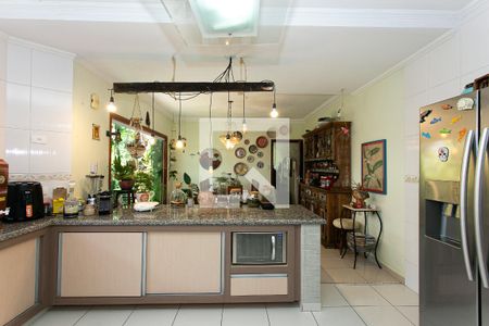 Casa à venda com 218m², 3 quartos e 6 vagasCozinha