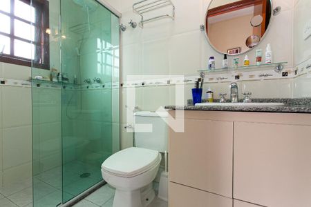 Casa à venda com 218m², 3 quartos e 6 vagasBanheiro da Suíte 1